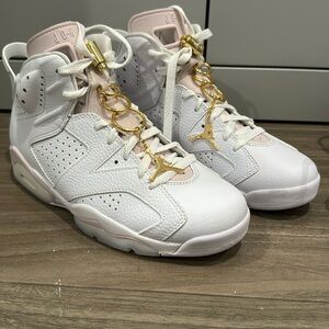 Jordan 6 Retro Gold Hoops